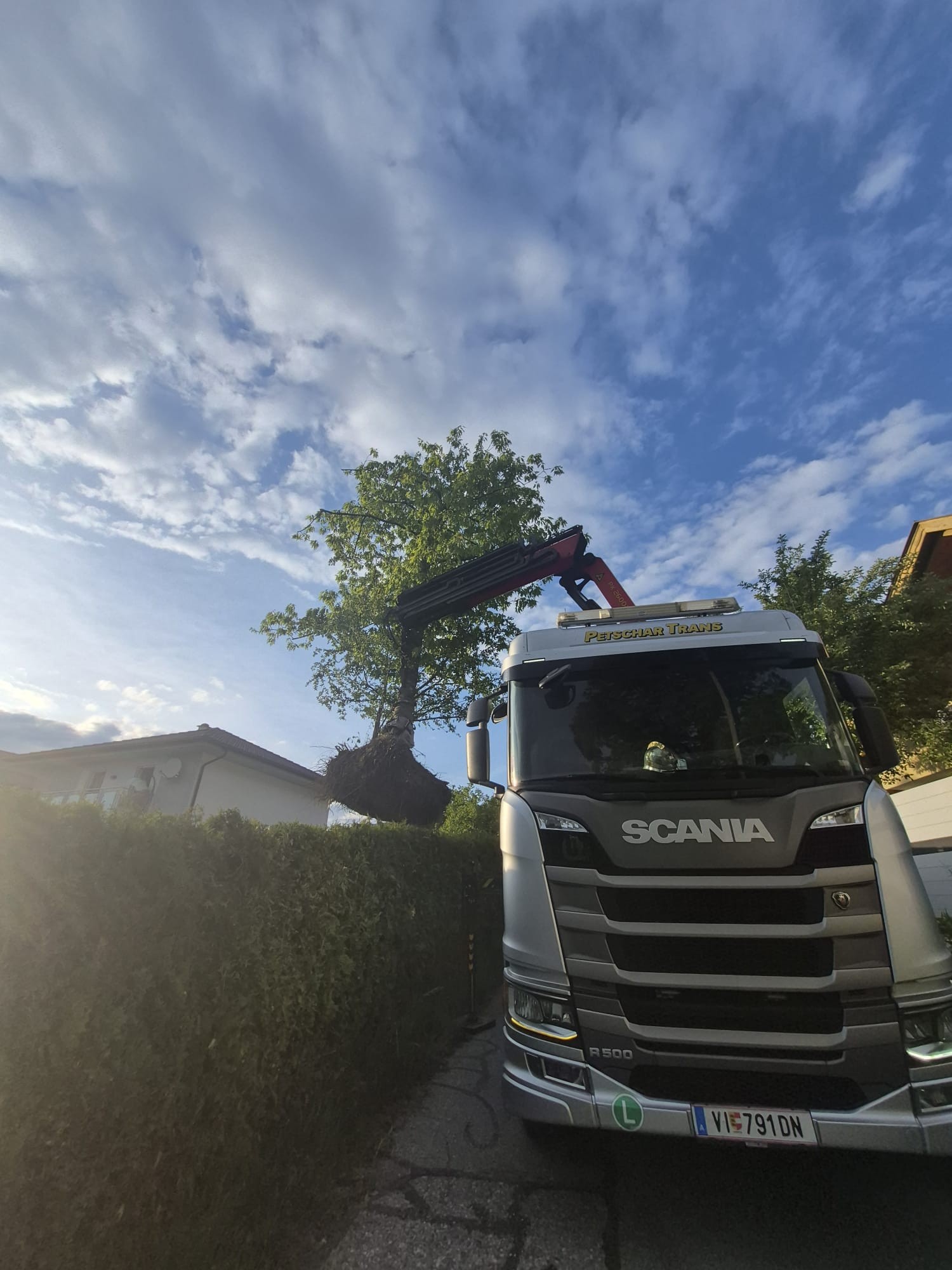 Petschar LKW bei Nachteinsatz